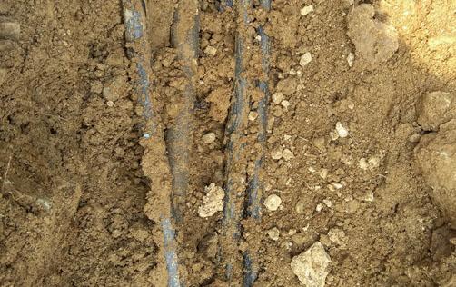 電力電纜尋路徑現(xiàn)場 電力電纜尋路徑現(xiàn)場