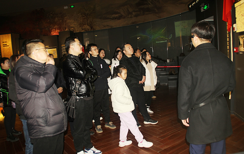 ��늚��~���ս��F��֮��11